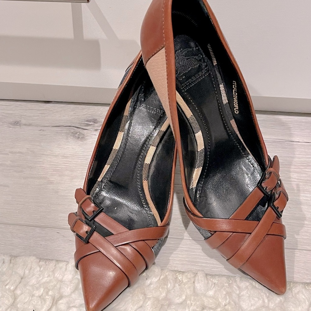 BURBERRY SHOES